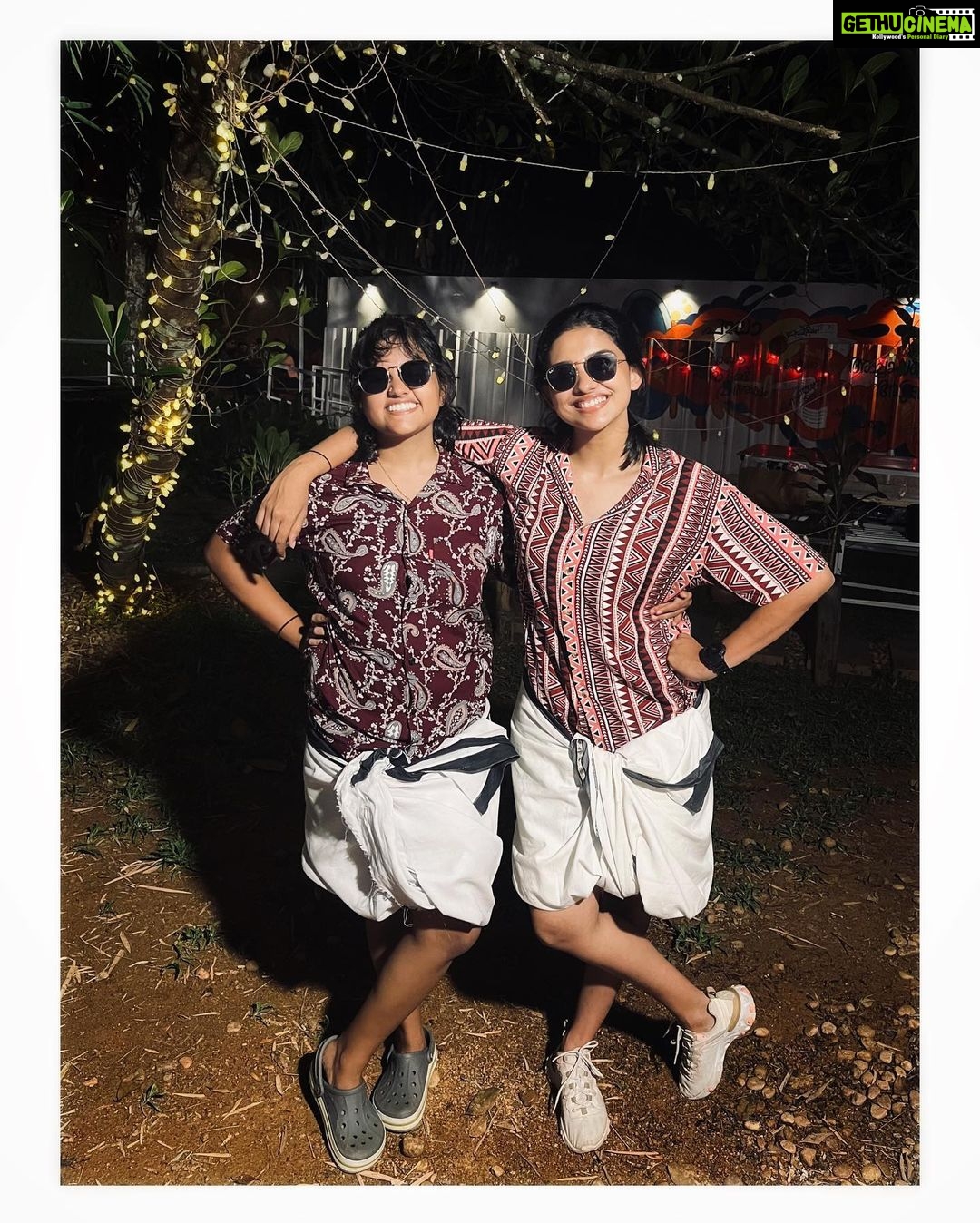 Mamitha Baiju Instagram - Was holding back these pictures to post this on ur day!!... Happyyy birthdayy ov!!!❤️🐒🐒 @nanddha__