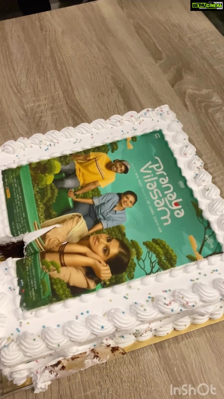 Mamitha Baiju Instagram - I miss being there with the Pranayavilasam team for the success celebrations... But got more happy when my #NP42 team celebrated it with me 🥹 .. Thankyou @nivinpaulyactor for this ❤️(& for the chocolates😁) Had a beautiful night with lots of memories...