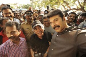 Mammootty Instagram - DSLR selfie with the world renowned Nick Ut ! 

#photowiththephotographer