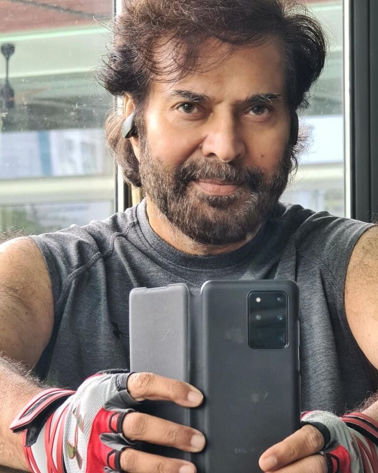 Mammootty Instagram - Work at Home ! 🤔 Work from Home ! 😏 Home Work ! 🤓 No other Work 🤪 So Work Out ! 💪🏻