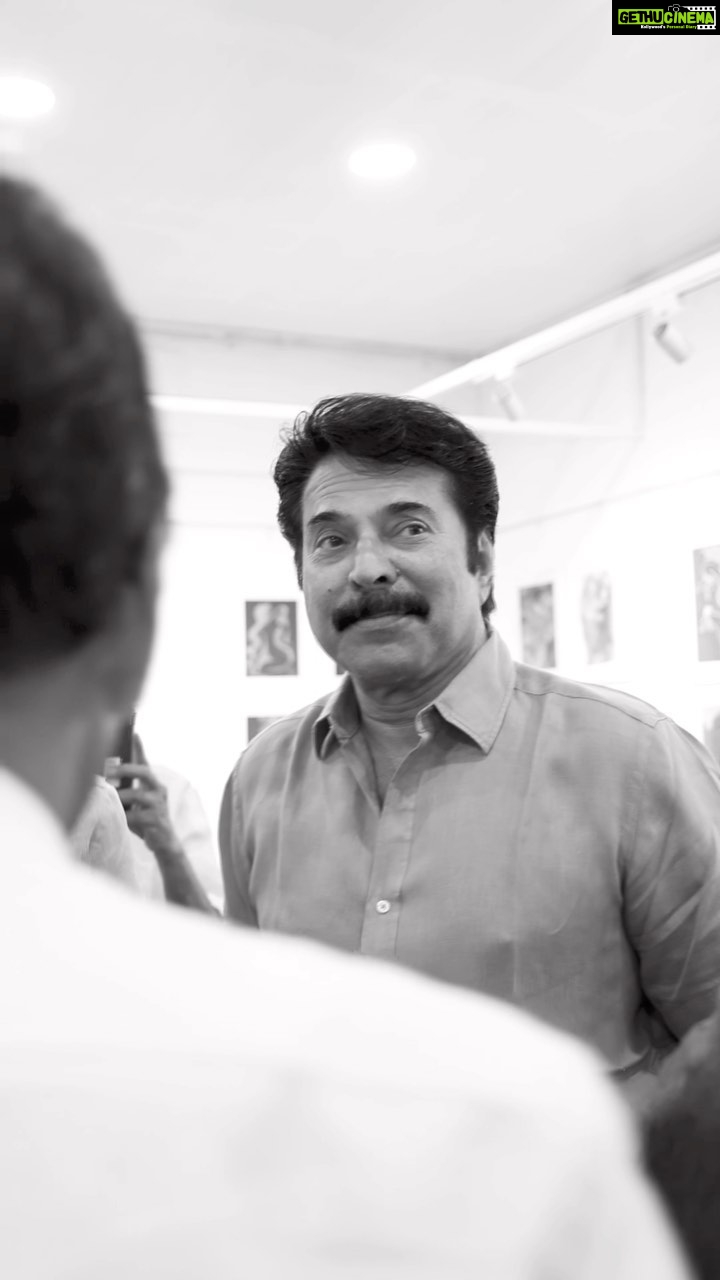 Mammootty Instagram - വരയിലൊതുങ്ങാത്ത സൗഹൃദങ്ങൾ #artexpo #friends #reunion #mammoottyonthemove