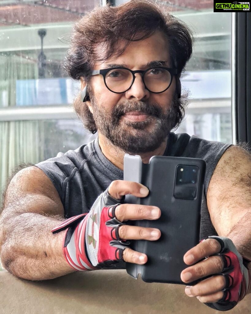 Mammootty Instagram - Work at Home ! 🤔 Work from Home ! 😏 Home Work ! 🤓 No other Work 🤪 So Work Out ! 💪🏻