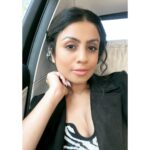 Manasi Parekh Instagram - 2 films in theatres this Friday!!! @kutchexpress.gujaratifilm running successfully in its 5 week and @congratulations_movie releasing 😍