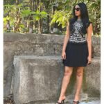 Manasi Parekh Instagram - Glares or no glares? Secret: I don’t trust people who wear glares in their DP. You?