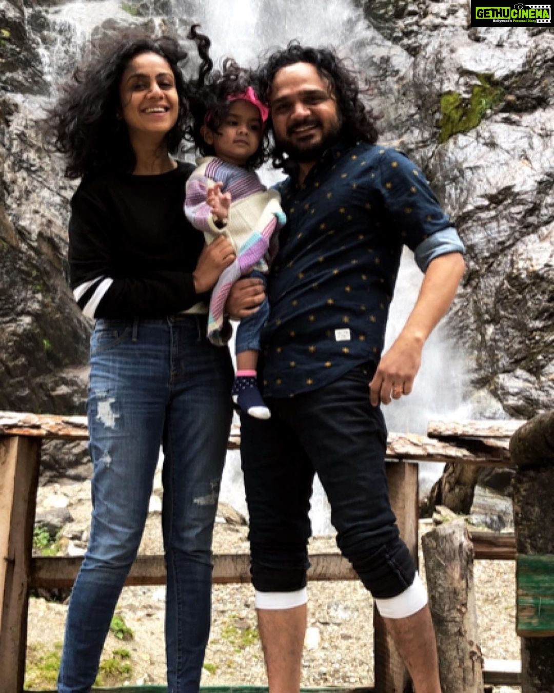 Manasi Parekh Instagram - A very Happy Birthday and a Happy Mahashivratri to my Shiva @parthivgohil9 from his Parvati 💫🧿🪬 Around The World