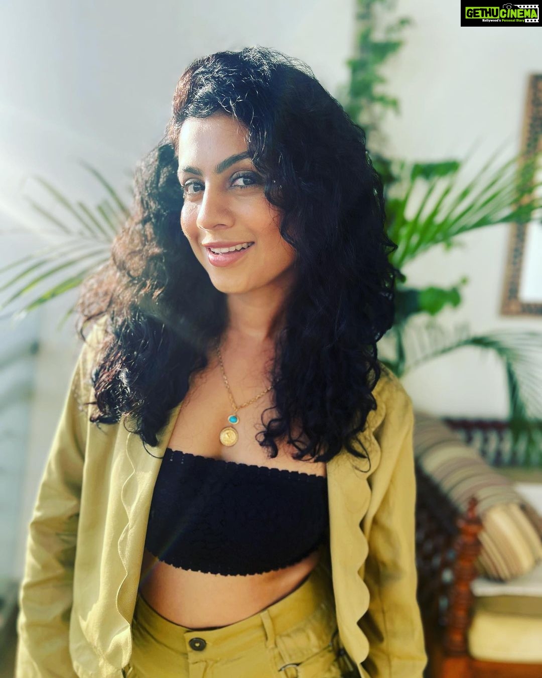 Manasi Parekh Instagram - With live musical plays and international artists performing,Mumbai feels like New Yorkπ½π½ Today is all about nostalgia as we get ready for the Backstreet Boys performance πππ