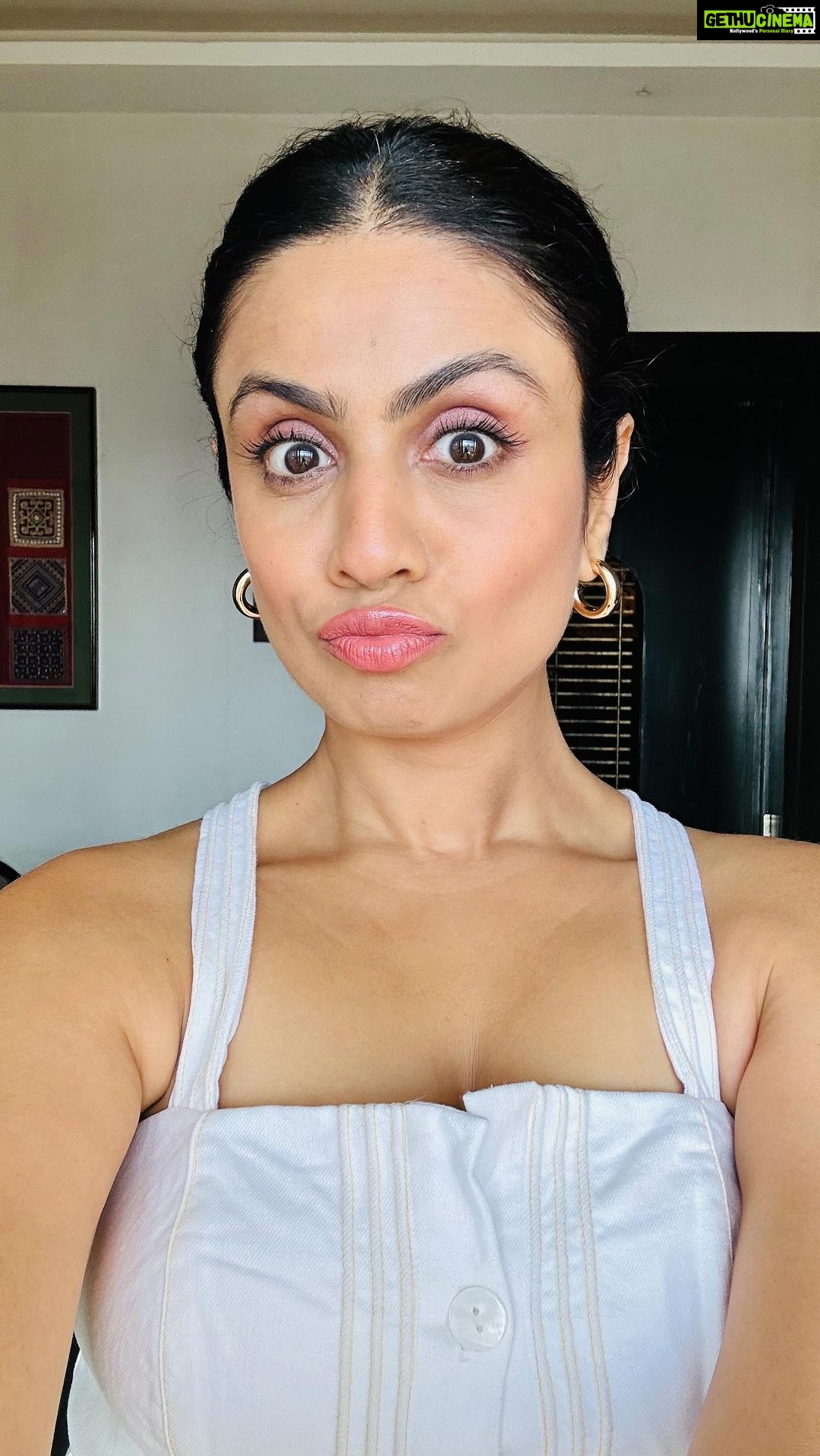 Manasi Parekh Instagram - Ready for opening night of the Sound of Music @nmacc.india ♥️😍😍