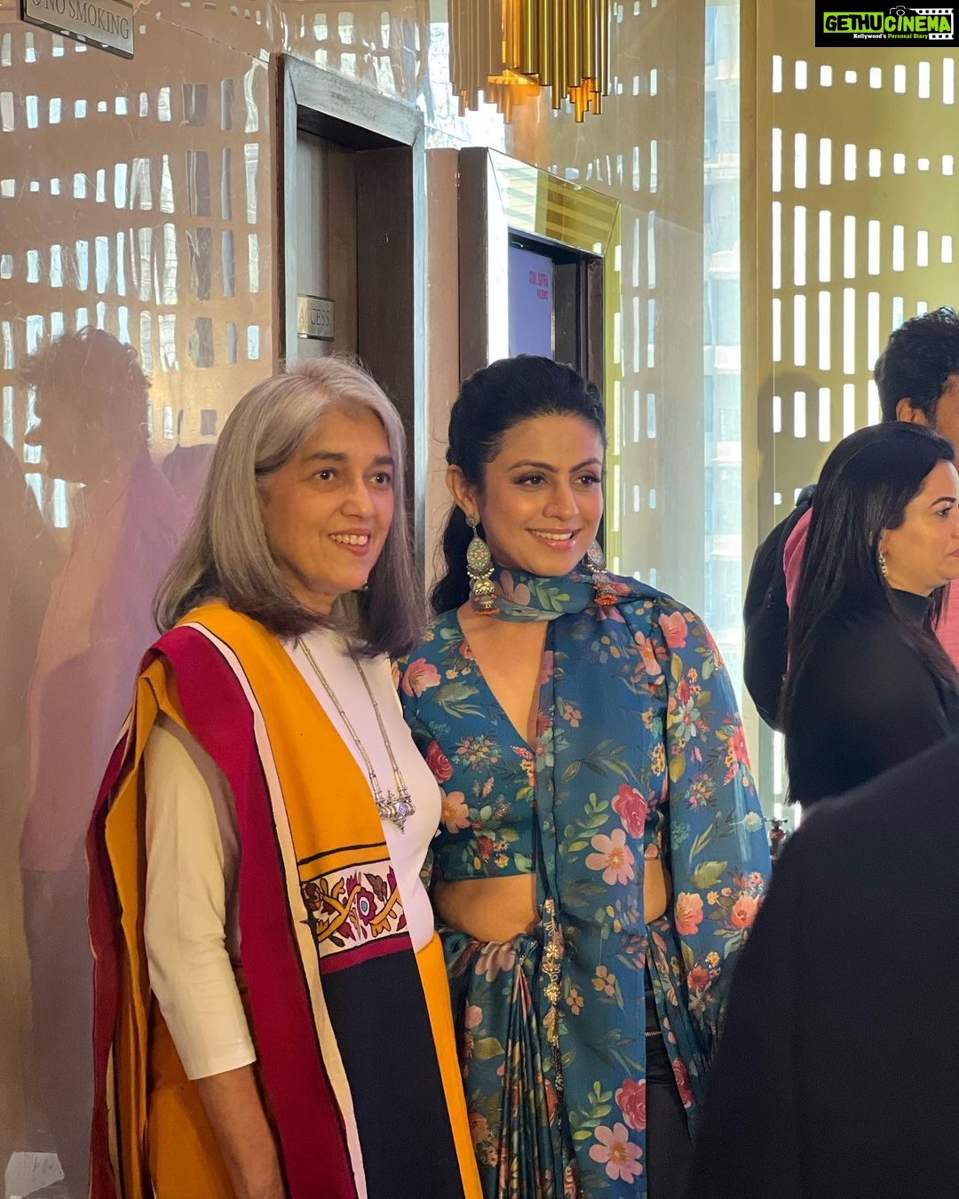 Manasi Parekh Instagram - Thanks so much for the tremendous response to the trailer of @kutchexpress.gujaratifilm!! I have tried to repost and comment on as many messages as possible!! Cannot wait for the film to release on 6th Jan,2023! @parthivgohil9 #ratnapathakshah @viral2886 ๐ธ : @parvathy_naveen Sari : @neervabk Jewellery : @culture_signature_jalpathakkar Styling : @styleitwithniki HMU : @stylistsony PVR ICON, Infinity Mall, Andheri West, Mumbai
