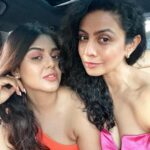Manasi Parekh Instagram – Girls just wanna have fun!!! Saturday night done right ♥️🫶🏻
The third pic could have been the first one too na? 
#carfie #paintingthetownred #saturday