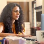 Manasi Parekh Instagram - Pic 1 : Me when I listen to others on Zoom Pic 2 : When nobody listens to me 📸: @parvathy_naveen Home