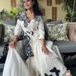 Manasi Parekh Instagram - Last day of filming today! What a journey every new project brings and with it new people and experiences! Grateful for all that life has to offer ♥️ Also feeling like a queen in my @mohammed.mazhar.official outfit gifted by @ajitaitaliya! Thanks for making me feel like I was living in paradise @jagdishitaliya @yugitaliya and Karya! Paradise