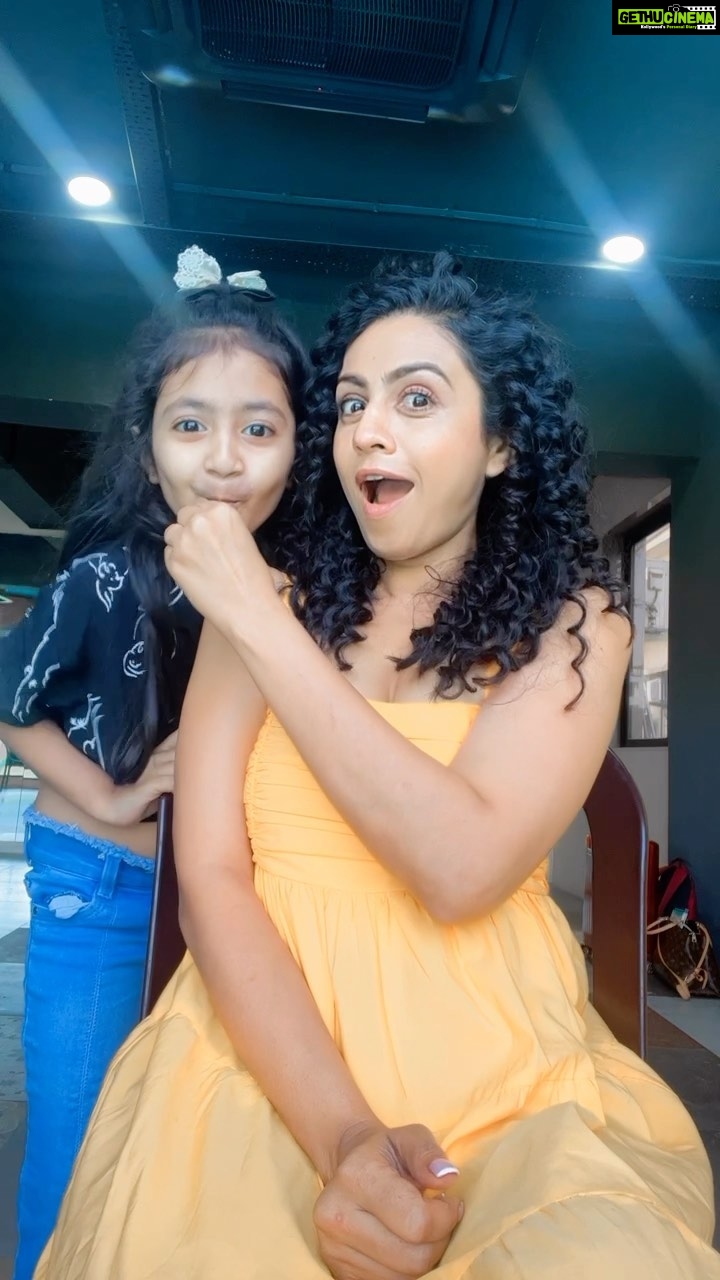 Manasi Parekh Instagram - Won’t share my lollipop with anybody 🍭🍭🍭