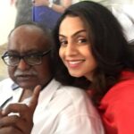 Manasi Parekh Instagram - Dada! Will miss you screaming in Bengali on set to make sure everything is perfect, your work ethic and that twinkle in your eye when you got the shot you wanted. Thank you for all the ads I got to shoot with you, your belief in me, your warmth and the vision you brought to everything you did. You were one of a kind and we will miss you forever ♥️♥️ #RIP #pradeepsarkaar