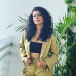 Manasi Parekh Instagram – With live musical plays and international artists performing,Mumbai feels like New York🗽🗽 
Today is all about nostalgia as we get ready for the Backstreet Boys  performance 😍😍😍