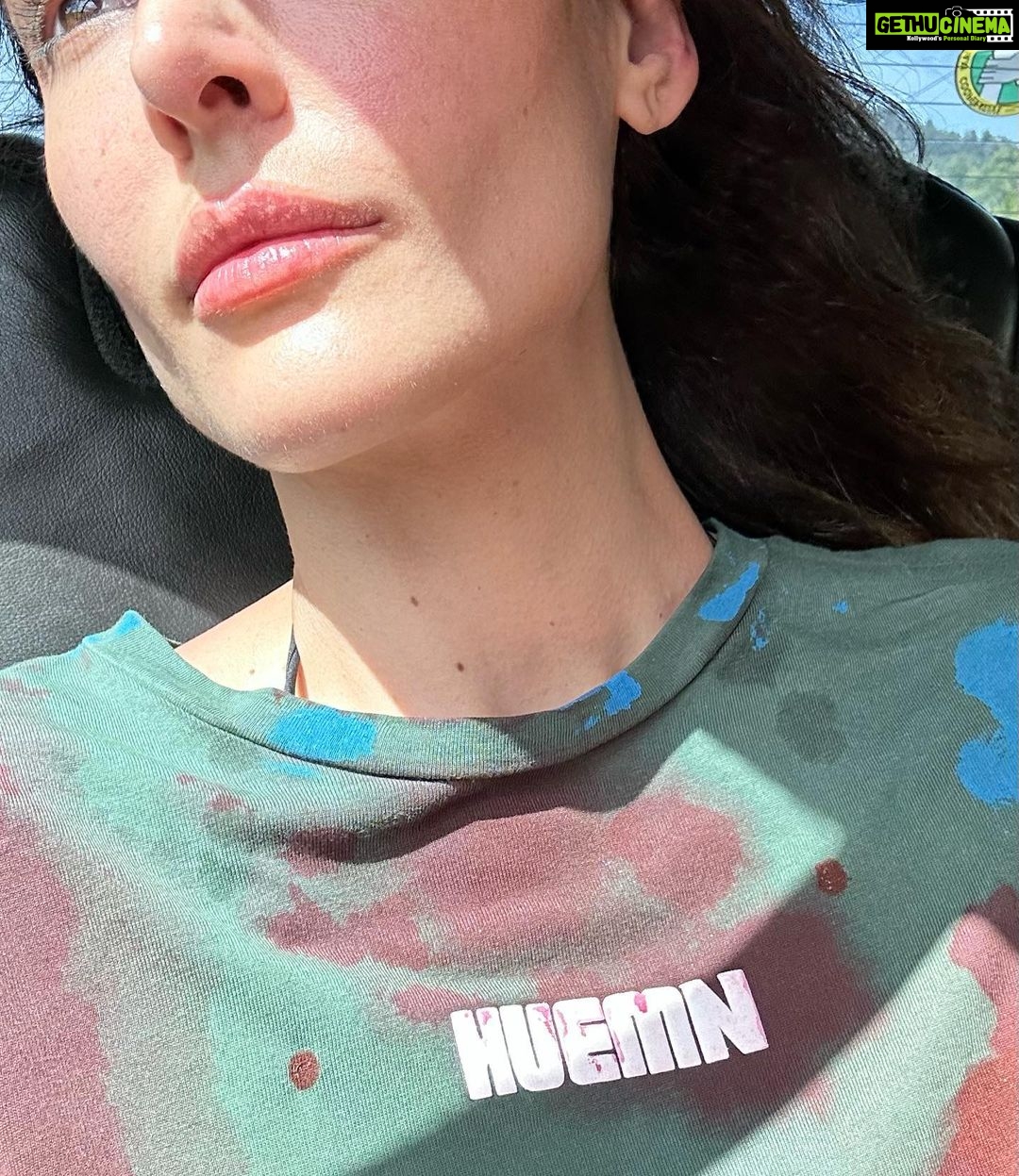 Mandana Karimi Instagram - Beach day dump 🇪🇸🫶 City Of Port-Of-Spain, Port-Of-Spain, Trinidad And Tobago