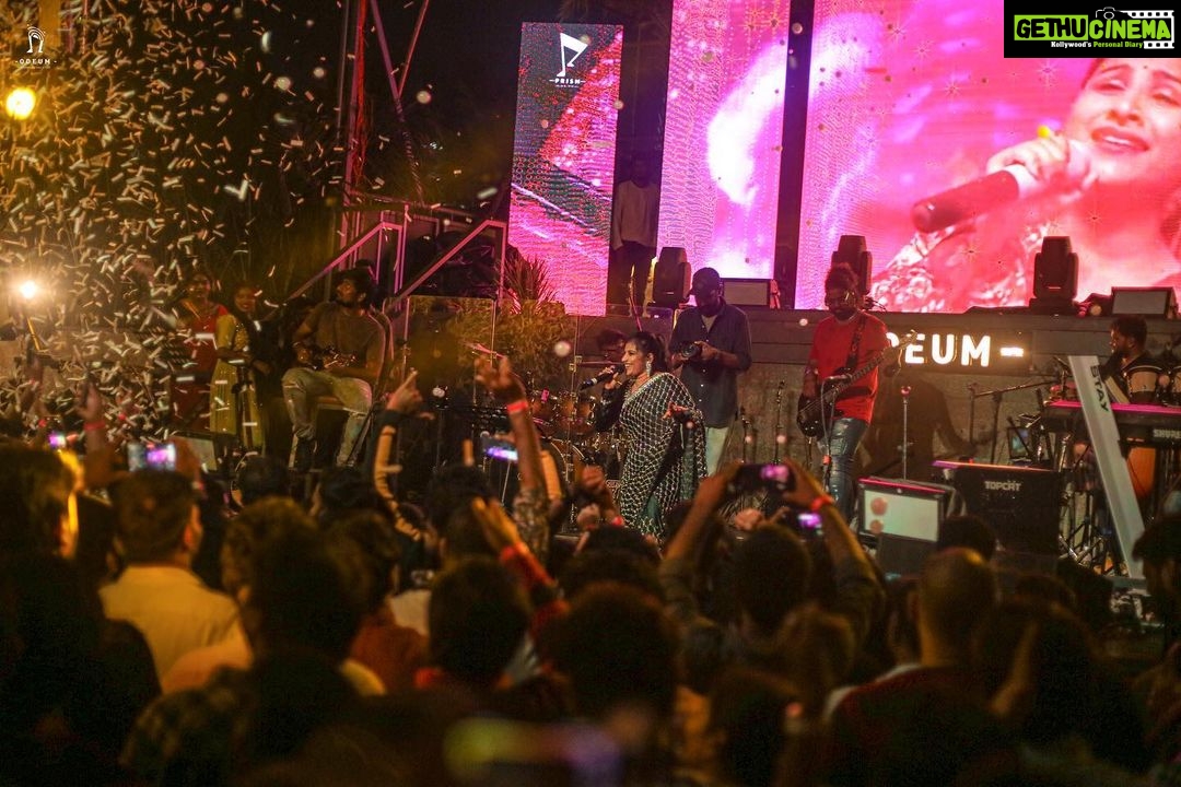 Mangli Instagram - @iammangli @indravathi__chauhan Nothing but true artistic vibes and energetic voices that recalled the roots of culture. 📸: @mapurohit @ratavi_photography #odeum #odeumbyprism #mangli #indravathichouhan #kutlekhan #birthdaycelebration #tollywood #tollywoodactress #tollywoodactor #tollywoodsongs #telugu #teluguactress #telugucinema #telugusongs #instagood #instagram #insta #instadaily #instafashion #instamood #concert #live #livemusic #livestream Odeumbyprism