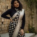 Mangli Instagram - beauty radiates from within. Stylist : @styledbysumaiah Outfit: @lakshmireddydesignerstudio Accessories: @karnikajewelshyd #mangli #manglisinger #pareshan