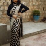 Mangli Instagram - beauty radiates from within. Stylist : @styledbysumaiah Outfit: @lakshmireddydesignerstudio Accessories: @karnikajewelshyd #mangli #manglisinger #pareshan