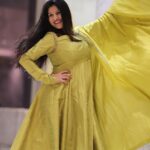 Mangli Instagram - Leaving a little sparkle! Out fit : @sthriofficial #mangli #manglisinger #indiangirls #traditionalwear #fashionista