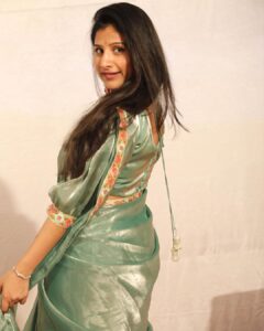 Mangli Instagram - the world always looks brighter from behind a smile.
Outfit : @gummadidalashashi.label 
#mangli #manglisinger #traditionalwear #saree #smile
