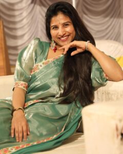 Mangli Instagram - the world always looks brighter from behind a smile.
Outfit : @gummadidalashashi.label 
#mangli #manglisinger #traditionalwear #saree #smile
