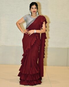 Mangli Instagram - Glam up your look..!!!
Oufit : @sashivangapallicouture  Jewelary: @aira_glam_studio 
#mangli #manglisinger #saree #traditionalwear