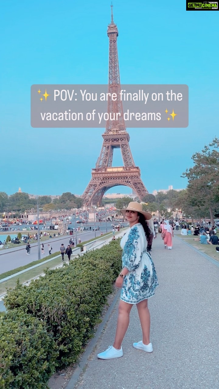 Manisha Eerabathini Instagram - 🇫🇷 🥐 Travel series coming soon! ✌🏻 👗: @a.la.modebyakanksha Paris, France