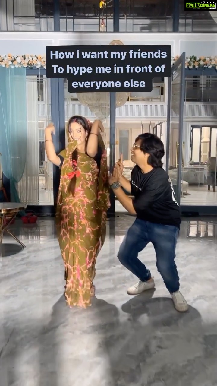 Mansi Srivastava Instagram - Hello !!!! Long time no see 😀 Its always fun with @sanghvikenil 🤩🤩