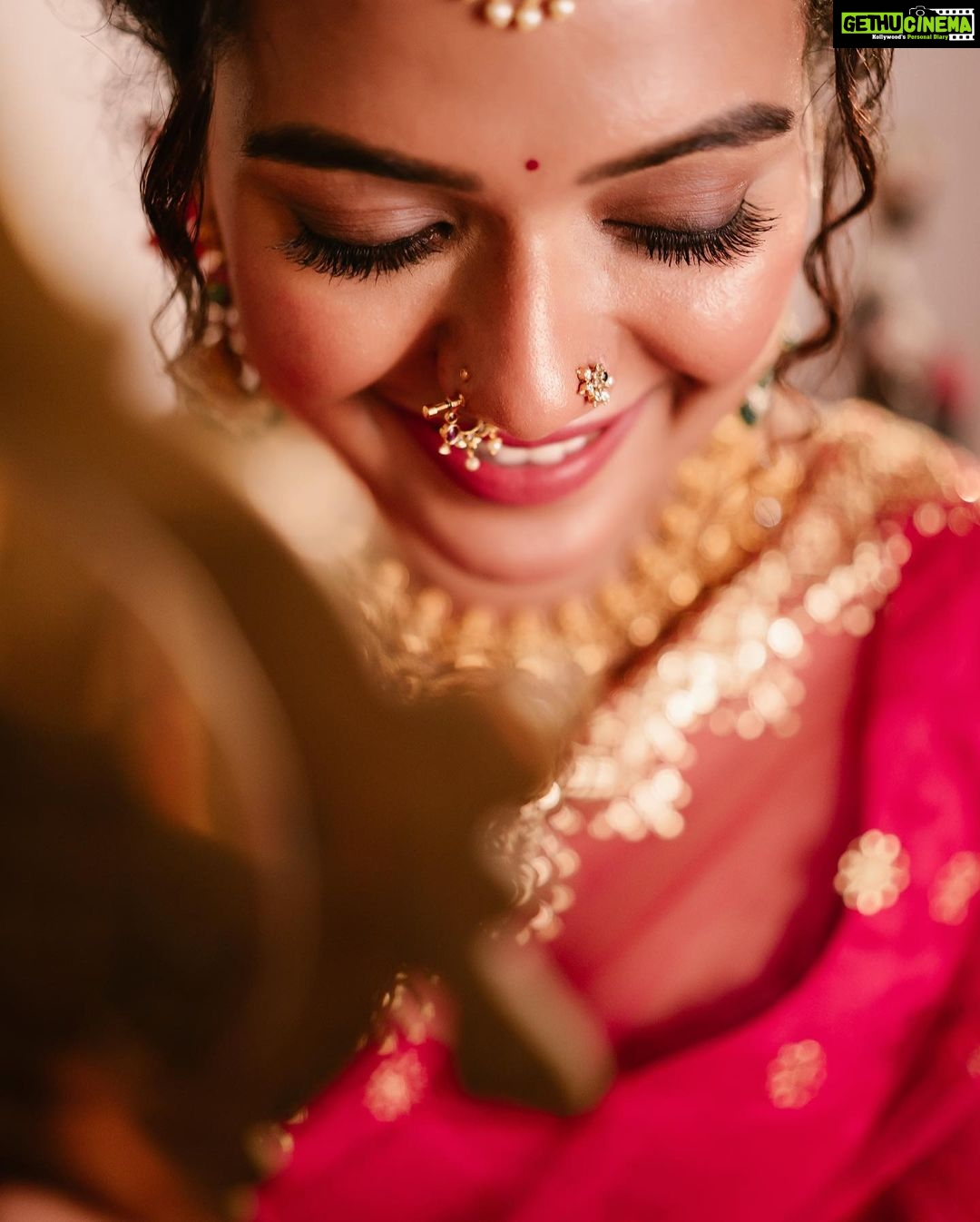 Mareena Michael Kurisingal Instagram - ❤️make up and styling @ashif_marakkar photography @_psychofotographer_ costume @kanakadara_ jewellery @anokhi_priyakishore location @voye_homes #bidereels #trending #actress #mallu #malayalam #telugu #telugucinema #teluguactress