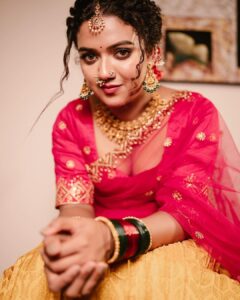 Mareena Michael Kurisingal Instagram - ❤️make up and styling @ashif_marakkar 
photography @_psychofotographer_ 
costume @kanakadara_ 
jewellery @anokhi_priyakishore 
location @voye_homes 

#bidereels #trending #actress #mallu #malayalam #telugu #telugucinema #teluguactress