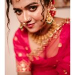 Mareena Michael Kurisingal Instagram - ❤️make up and styling @ashif_marakkar photography @_psychofotographer_ costume @kanakadara_ jewellery @anokhi_priyakishore location @voye_homes #bidereels #trending #actress #mallu #malayalam #telugu #telugucinema #teluguactress