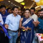 Mareena Michael Kurisingal Instagram - inaugrated chemmanur international jewellery ottapalam vajra diamond exibition nd gold fest conducted for their 20th anvrsry celebration saree @meadow_by_priyanka #chemmanur #chemmanurjewellers