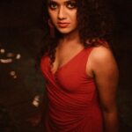Mareena Michael Kurisingal Instagram - N O V A . . . In frame : @mareenamichaelkurisingal 📷 : @sachinmohandasphotography Location: @parakkatnatureresortmunnar . #mareena #mareenamichaelkurisingal #sachinmohandasphotography #portrait #red #ig #igers #igportrait #pool #canonphotography #canon #nova #art #artist #artistsoninstagram #model #modeling #modelshoot #munnar #parakkatnatureresorts Parakkat Nature Resorts