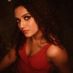 Mareena Michael Kurisingal Instagram - N O V A . . . In frame : @mareenamichaelkurisingal 📷 : @sachinmohandasphotography Location: @parakkatnatureresortmunnar . #mareena #mareenamichaelkurisingal #sachinmohandasphotography #portrait #red #ig #igers #igportrait #pool #canonphotography #canon #nova #art #artist #artistsoninstagram #model #modeling #modelshoot #munnar #parakkatnatureresorts Parakkat Nature Resorts