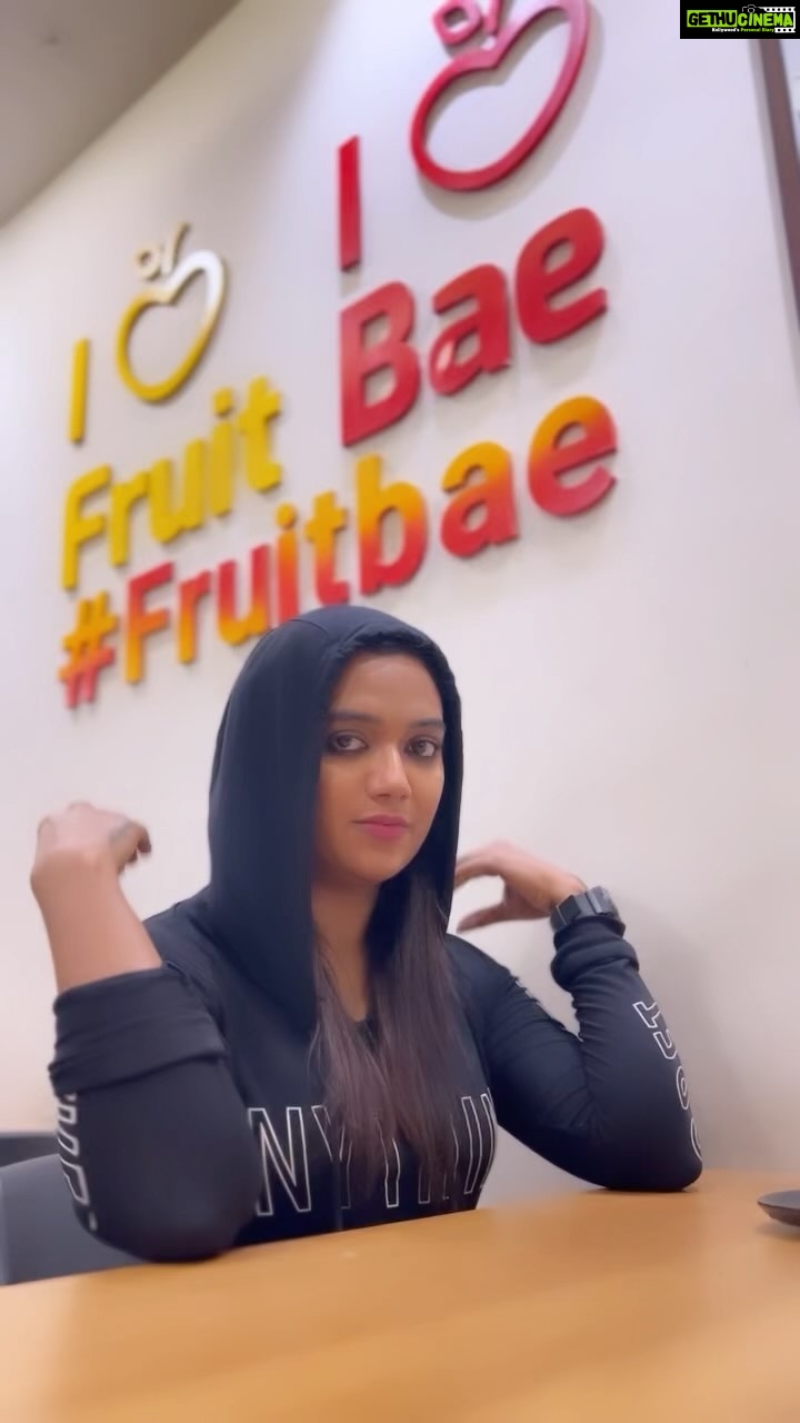 Mareena Michael Kurisingal Instagram - Abracadabraa ....fruit pafe time @fruit_bae