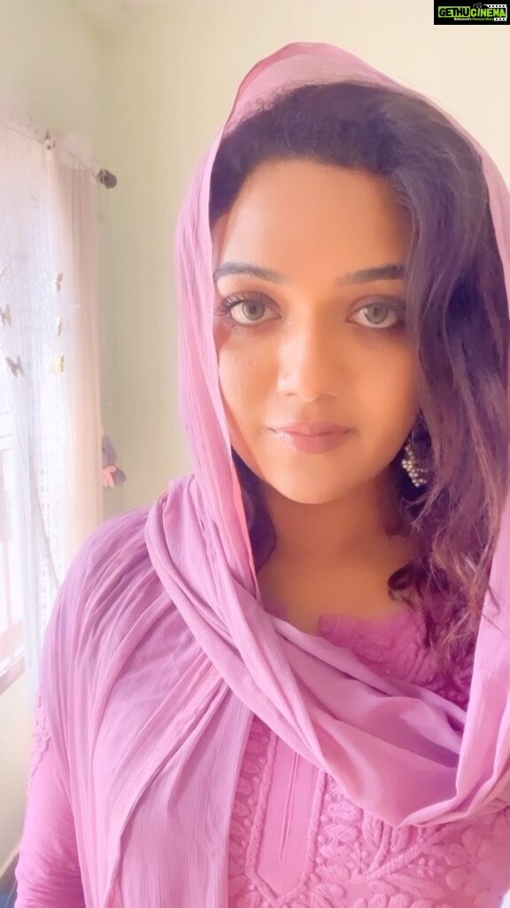 Mareena Michael Kurisingal Instagram - Eid mubarak🥰🥰❤️❤️ Wearing my fav @chikankariaffair