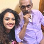 Mareena Michael Kurisingal Instagram - Happy fathers day to my pappa MICHAEL KURISINGAL....this post is not jus to wish him ..but for my amma nd them both for their 31st anniversary....my dad is The sweetest,generous,most loving person of all.....nd i am soo proud to c that u r fightn this battle so hard and am sure this time cAncer jus picked the wrong family to mess with.....on this spcl day i want eveyone to knw that the best thing in my life is to hav such a beautfl parents ..and to wch them always being in love with each other...tdy they are completing their 31 years of marriage life very peacfly nd happily...I have a wonderwoman and a hero .....i call him PAPPA... #cancer #cancersurvivor #câncer #cancerawareness #family #family #amma #pappa #dad #mom #daddydaughter