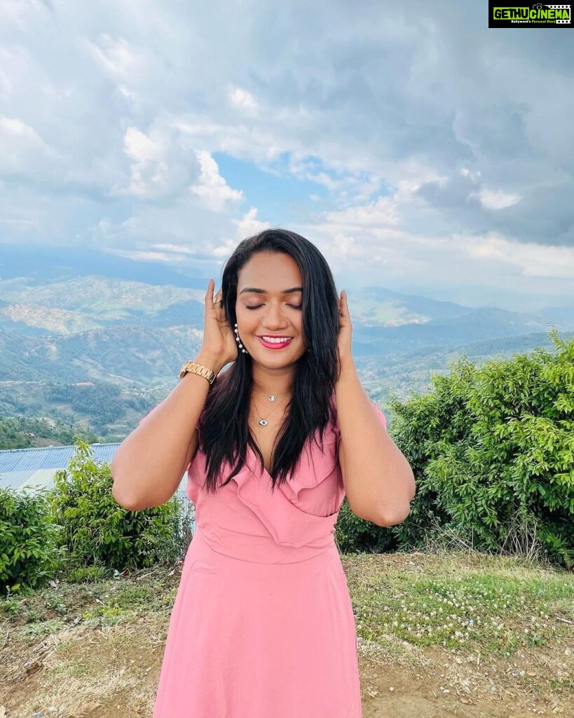 Mareena Michael Kurisingal Instagram - I hear om nama shivaya from the himalayas #khatmandu #nepal #nepali #nepaligirl #himalayan #himachalpradesh