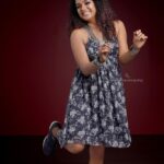 Mareena Michael Kurisingal Instagram - @mareenamichaelkurisingal wearing Trendy knee length sleeveless frock by @swayamvarasilksindia . . In Frame : @mareenamichaelkurisingal Photography : @director_aniesh_upaasana @aniesh_upaasana_studio In association with @redfmmalayalam Makeup : @vijilsmakeover Styling : @leirakuncysiby Jewellery : @ladies_planet_rental_jewellery @saltstudio . #swayamvarasilks #malayalamactress #sareelovers #sareelove #photoshoot #celebrity #sareestyle #sareeactress #sareedraping #gown #christianwedding #mareena #mareenamichaelkurisingal #mareenamichael #saree #hinduwedding #weddingsaree #frock #frocks #frocksforwomen