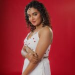 Mareena Michael Kurisingal Instagram - styling and make up @ashif_marakkar photography @iamsreejithsnair costume @megam_designs jewellery @anokhi_priyakishore studio @maxxocreative special tnx @huwais.majeed