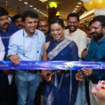 Mareena Michael Kurisingal Instagram - inaugrated chemmanur international jewellery ottapalam vajra diamond exibition nd gold fest conducted for their 20th anvrsry celebration saree @meadow_by_priyanka #chemmanur #chemmanurjewellers