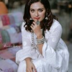 Mareena Michael Kurisingal Instagram - Photo taken@anarkali_wedding_photography Mua @nashash_makeover Ornaments @simple_look33 Dress @chikankariaffair
