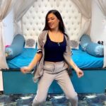 Maryam Zakaria Instagram - Yo bro what you think abt my hip hop look? Yo yo ✌️😂 . . #hiphopstyle #dancereels #trending