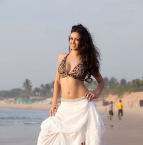Maryam Zakaria Instagram - Take me back to Goa 🏖️ . . #beach #bikini #holiday #travel