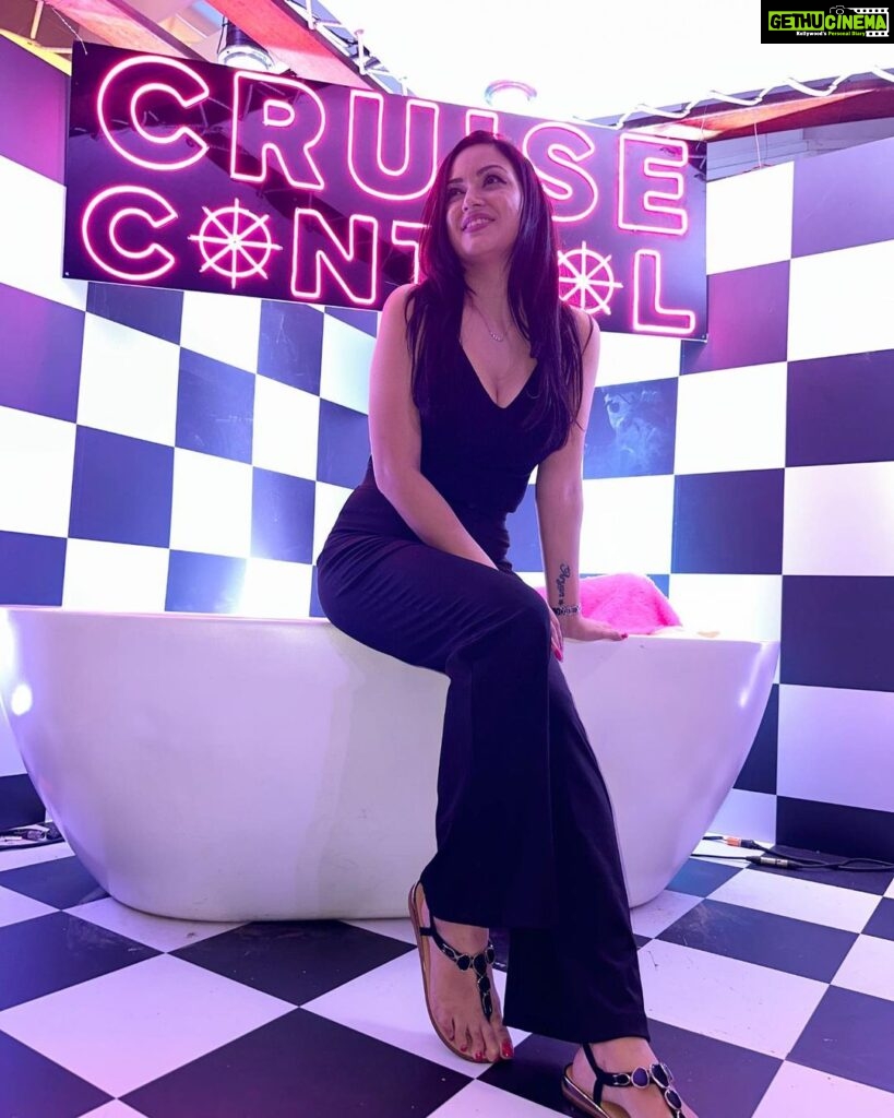 Maryam Zakaria Instagram - Awesome cruise I had a blast thank you ❤️ . . . #cruisecontrol #sunburn #cruise Cordelia Cruises