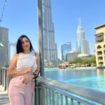 Maryam Zakaria Instagram - This view makes my heart beat faster ❤️ . . #traveldiaries #travelphotography #dubai #beautifuldestinations Dubai, United Arab Emirates