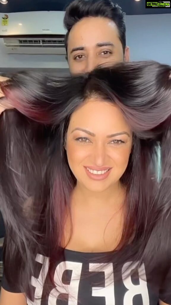 Maryam Zakaria Instagram - A perfect hair transformation at @sameersalmani The vegan Plastia hair treatment have made my freeze hair smooth and shiny. I Just love the red highlights , I even can curl my hair and it looks fabulous 😍 100% Vegan experience & cruelty free. For appointment call on 8108160716. Free formula Formaldehyde Free Salt Free Paraben Free Hypoallergenic perfume (Wild Vanilla smell during the ongoing process) Benefits No chemicals. Vegan Plastia hair treatment. Smooth, frizz free, Natural straight Upto 80%, Long lasting Upto 4 to 5 month. Makes your hair easy to wear look @sameersalmanitheartist @erayba.india #hairsmoothing #highlights #reelitfeelit #maryamzakaria #sameersalmanitheartist #bandrasalon #veganplastia #vegancolorplex #sameersalmani #explore #saloon
