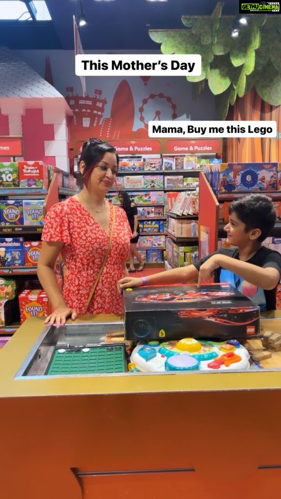 Maryam Zakaria Instagram - ATM: Aryan said it’s mother day Mama you need to buy me one new Lego set for my collection 😂 🙈 It’s a blessing to be a mother best feeling ever and I love everything about it, wishing all the wonderful mother out there Happy Mother’s Day ❤️ #happymothersday #trendingreels #motherandson #reelitfeelit #lego