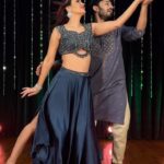 Maryam Zakaria Instagram – From Mundane to Magic..wait for it ✨💕 
.
.
#transitionreels #dance #viral #ethnicwear #reelitfeelit #transition #trend #explore