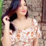 Maryam Zakaria Instagram - Show me your favourite emoji, mine is 🤪 . . #capcut #filter #trendingreels
